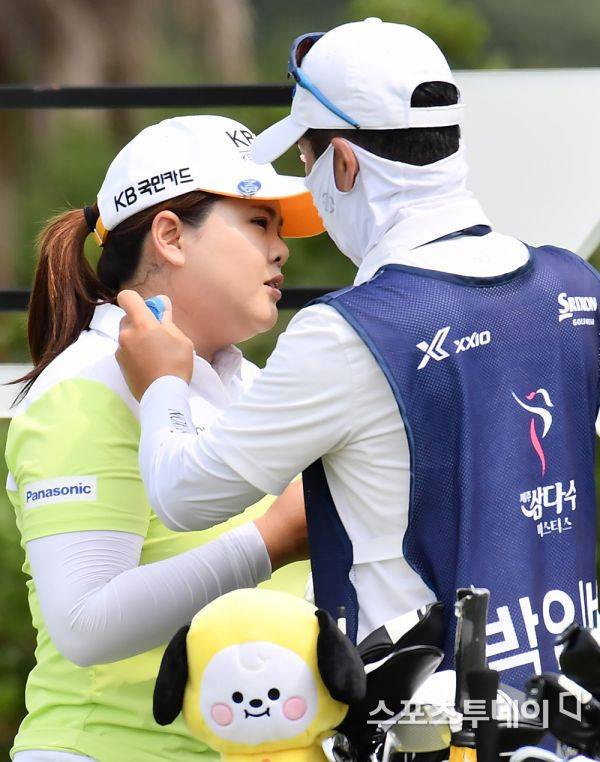 다정한 캐디 남편.