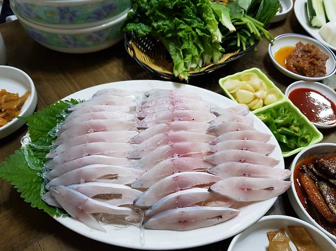 병어회