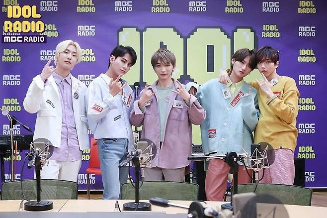 디코이는 그동안 '뮤직뱅크', '엠카운트다운', '더쇼' 등 다양한 음악방송에 출연했다. '아이돌 라디오'에도 나갔다. (사진=MBC 제공)
