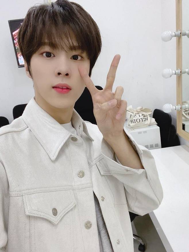 김우석