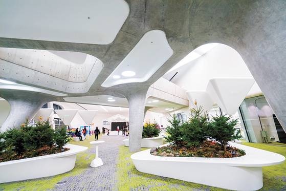 Citizens' Lounge at DDP. [SEOUL DESIGN FOUNDATION]