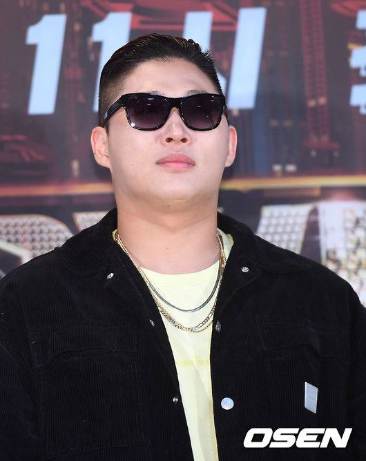 [OSEN=곽영래 기자]스윙스가 포토타임을 갖고 있다. /youngrae@osen.co.kr