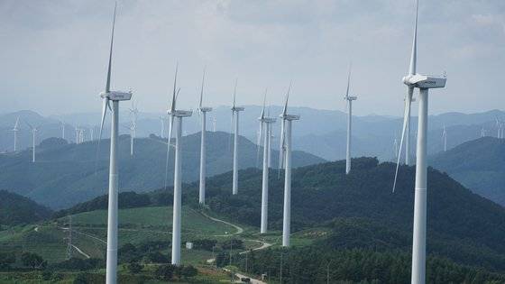 경북 영양군 양구리 인근의 풍력발전단지. 양인성 인턴