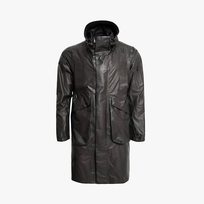 후드 달린 방수 코트도 있다. 사진 스파이더 제공