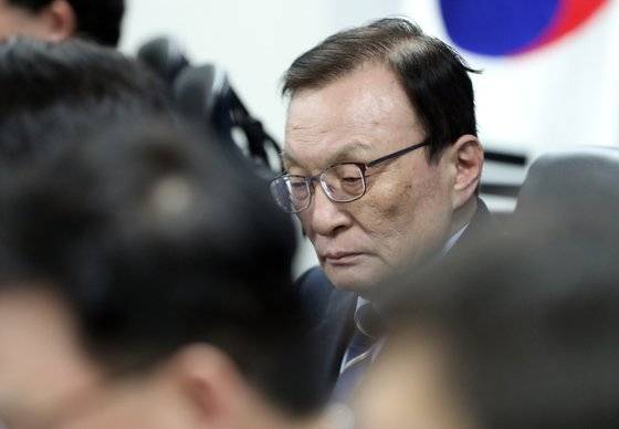 지난 2월 당시 이해찬 더불어민주당 대표는 당에 비판적 칼럼을 기고한 임미리 고려대 한국사연구소 연구교수에 대한 고발이 부적절하다는 비판이 일자 뒤늦게 고발을 취하했다. [연합뉴스]