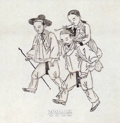 기산 김준근의 ‘풍속도’. 정조의 바람대로 담배는 어린 아이들에게까지 퍼졌다. 어떤 남성이 담뱃대를 꼬나문 어린 여인을 등에 업고 가고 있다. 담배예절이 있을 수 없었다. |숭실대박물관 소장