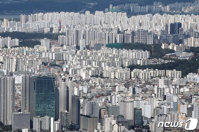 서울 시내 아파트 단지 모습. 2020.9.18/뉴스1 © News1 민경석 기자
