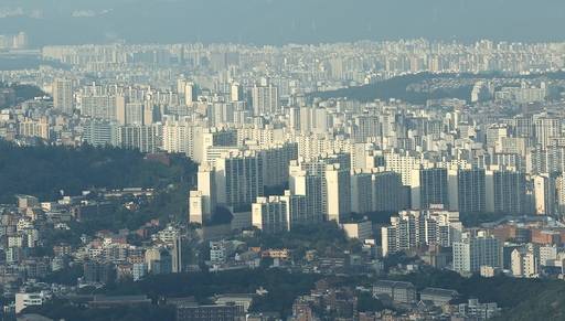 서울 시내의 아파트 모습. 사진은 기사의 내용과 상관없음. 연합뉴스