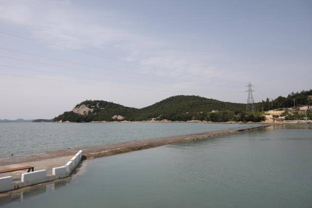 기점ㆍ소악도 5개 섬은 썰물 때 드러나는 노둣길로 연결돼 있다. ⓒ박준규