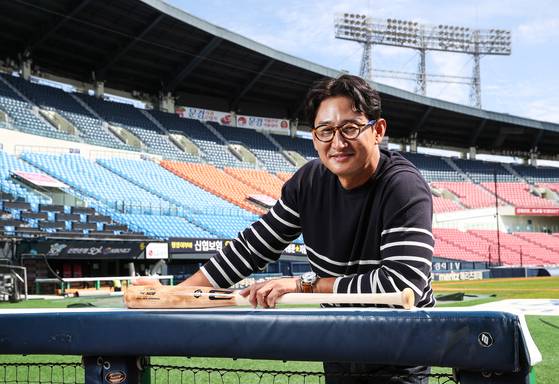 Park Yong-taik of the LG Twins poses for a photo at Jamsil Baseball Stadium in southern Seoul on Sept. 23. [WOO SANG-JO]