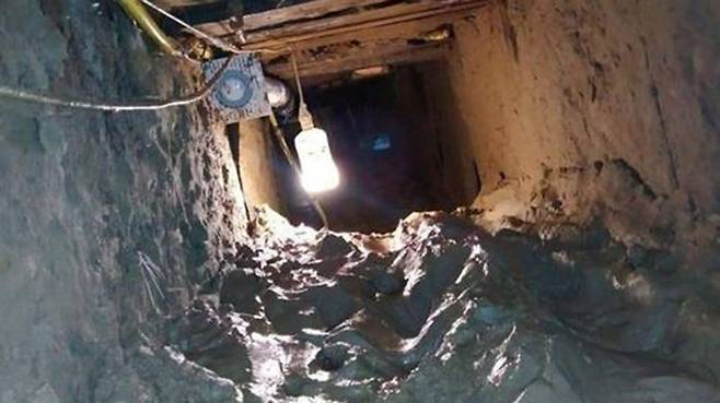 수감자들이 탈옥에 이용한 땅굴의 모습