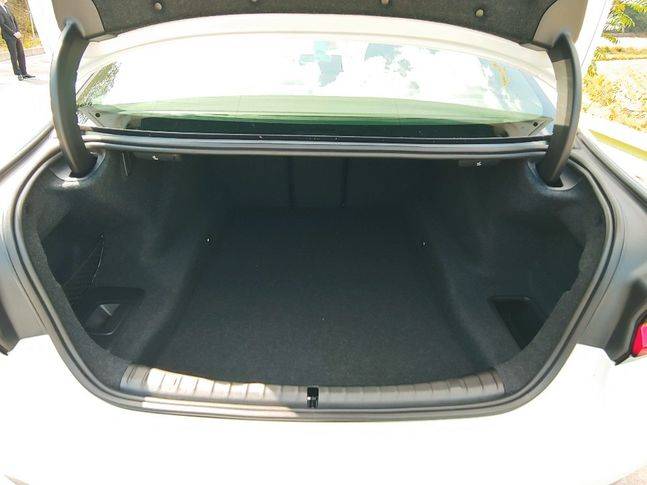 530i xDrive M스포츠패키지 트렁크 ⓒ데일리안 조인영 기자