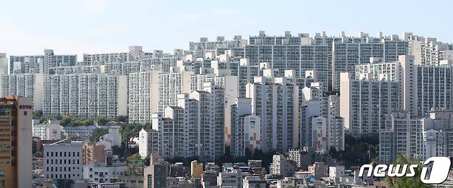 서울의 한 아파트 단지.© News1 허경 기자