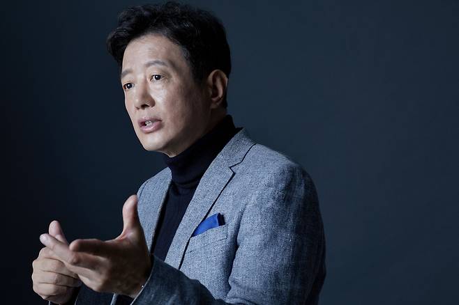 /미래의 창 '트렌드 코리아 2021'에서 내년 소비 트렌드를 발표한 김난도 서울대 교수.