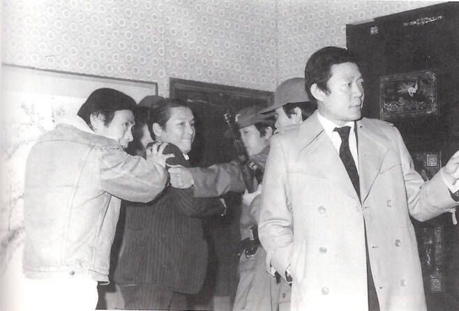 MBC 드라마 113 수사본부(1973~83) 당시의 모습. (사진=도서 정욱 배우인생 60년(출판사 동행) 발췌)