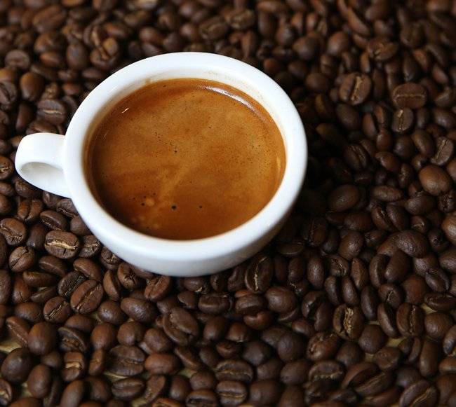 커피전문점 커피 속 카페인 함량은 ‘에너지 드링크’보다 훨씬 많다. [동아DB]