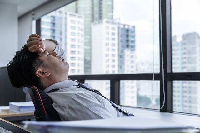 일에만 매달리다 쉽게 피로하고 집중력도 떨어져 모든 일에 싫증이 나는 번아웃 증후군에 시달리는 직장인이 85%나 되는 것으로 조사됐다. 게티이미지뱅크