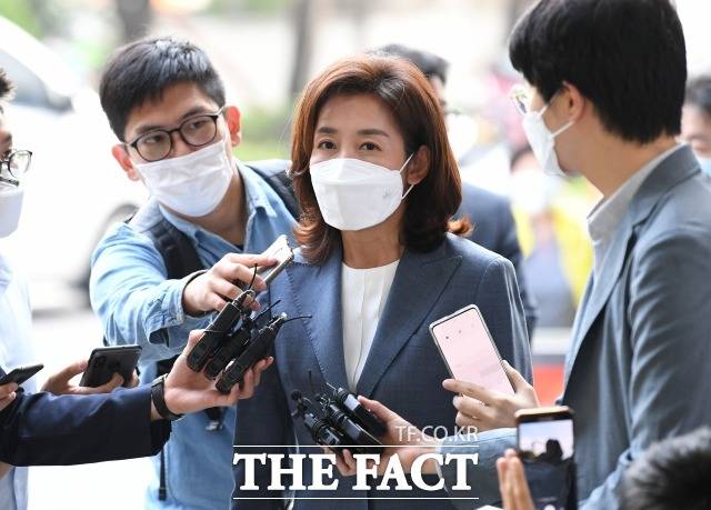 지난 9월 패스트트랙 관련 재판에 출석 중인 나 전 의원. /임세준 기자