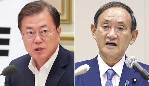 문재인 대통령과 스가 요시히데 신임 일본 총리(오른쪽). 연합뉴스