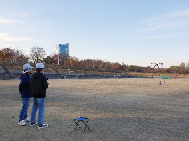 ▲ 무인멀티쿱터 자격증 취득을 위한 실습 교육 ⓒ 대구대학교