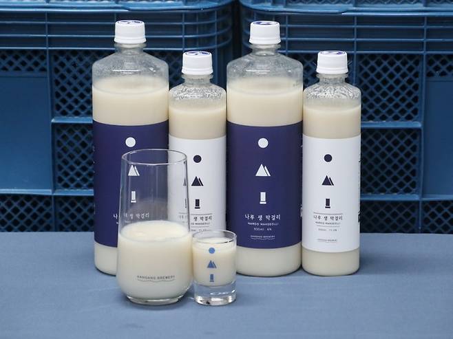 한강주조의&nbsp;‘나루 생 막걸리’.