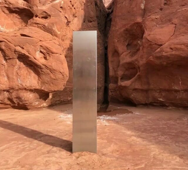 미국 유타주 남부 사막에서 특이한 금속 기둥이 발견됐다. (사진=미국 유타주 공공안전부)