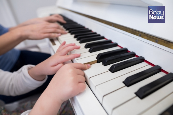 아이 생일 선물을 고민하다 피아노 수업을 떠올렸다 ⓒ베이비뉴스