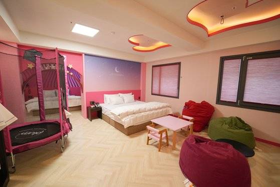최근 부곡에는 가족여행객을 겨냥한 '키즈 룸'을 갖춘 숙소가 많아졌다. [사진 키즈스테이호텔]