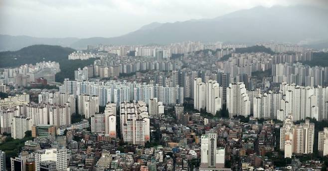 서울 아파트값이 폭등하고 전셋값도 동반 상승하자 다세대·연립주택(빌라) 거래량이 급증하고 있는 모양새다. 최근에는 아파트보다 많은 거래량을 보여주고 있다. /사진=머니투데이