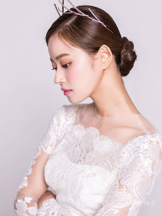 사진 : 보이드 바이 박철, 2021 TRENDY WEDDING HAIR & MAKE UP SHOP