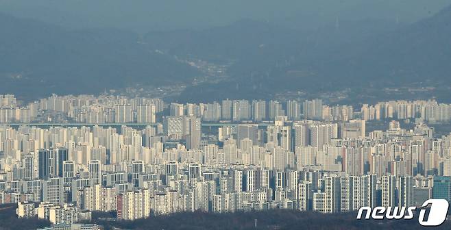 서울의 아파트 단지.© News1 이성철 기자