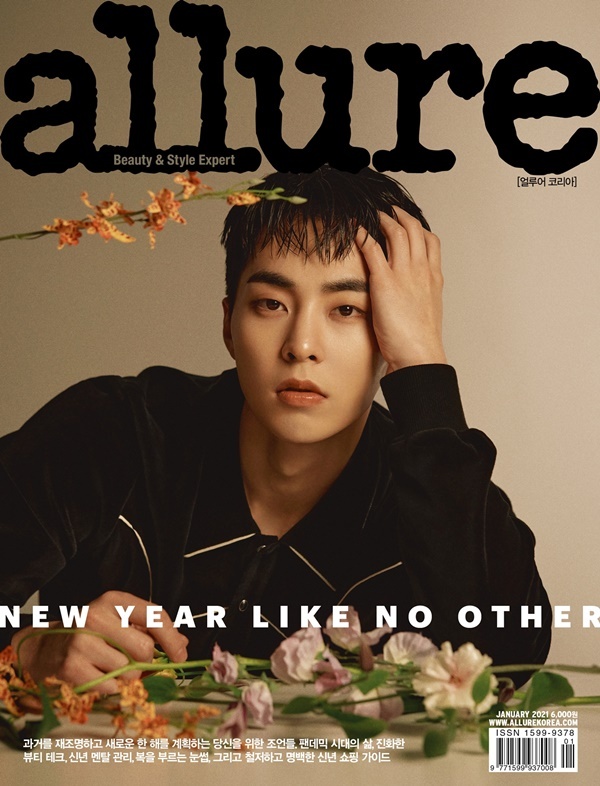 Xiumin EXO is my pride, thanks to the fans who waited [picture]EXO Xiumin (a member of SM Entertainment) is a hot topic by decorating magazine covers.Xiumin has been selected as a cover model for the January issue of Allure Korea, a fashion lifestyle magazine, and has gained a keen interest by conducting a photo shoot with a sophisticated concept of Gorgeous Return.In particular, Xiumin did not only complete the perfect A cut by freely using various props such as hats and flowers, but also overwhelmed the scene atmosphere with different eyes and poses and exuded Xiumins charm.In addition, Xiumin said in an interview with the photo shoot, I start work and I feel Discharge.I could not sleep because I was excited about the schedule of the picture. When asked what the fans meant during the service, it was really strong that there was a person waiting.At the same time, I was also responsible for repaying my fans. I will work hard in the future. EXO is a team that many people, not only members but also managers, staff and fans, make together. In this respect, we are proud of our team.I do not think there will be anything I can do with my people. On the other hand, Xiumins Interview and more pictorial images can be found in the January issue of Allure, and video interviews will be released through Allure YouTube channel and SNS.photo offer allure