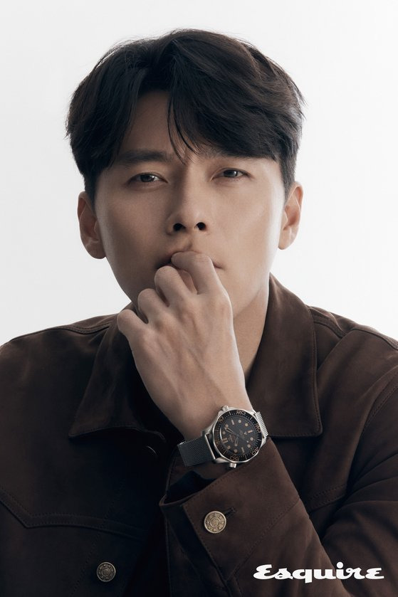 Hyun Bin New Film Negotiation, Hwang Jung-min and Perfect Co-workActor Hyun Bin has covered the magazine Esquire with a global ambassador for luxury watch brand Omega.On the 21st, the mens fashion and lifestyle magazine Esquire released a picture with Actor Hyun Bin.In the open photo, Hyun Bin is elastic because it is causing the narrative with delicate eyes in the thick visual of the line.Hyun Bin matches the warm brown-based white and coat with a warm feeling of winter sensibility, creating a soft atmosphere, while capturing the attention with a friendly eye in a picture that matches the black turtleneck neck and gray tone suit.In an interview, Hyun Bin recalled the drama The Incident of Love and said, The scene was revived even if the ambassador of Park Ji-eun was so funny that the intention was conveyed. In addition, he mentioned his colleague Actor Hwang Jung-min and perfect co-work for the upcoming movie Negotiation.