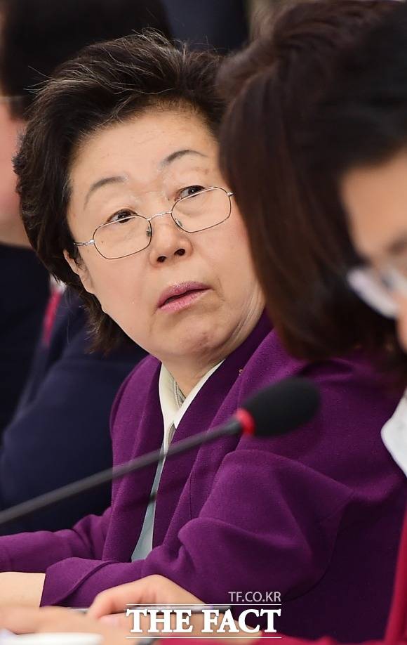 자유한국당 패스트트랙 재판에 증인으로 출석한 채이배 전 의원의 비서 A씨가 당시 이은재 전 의원 때문에 "무서웠다"며 심경을 밝혔다. /배정한 기자