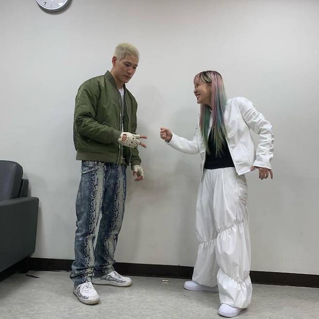 미란이의 미니멀 스트리트 룩.