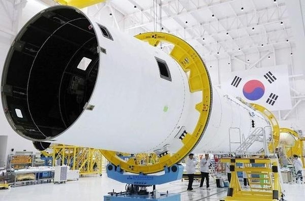 A picture of South Korea's first home-built space launch vehicle Nuri (Yonhap)