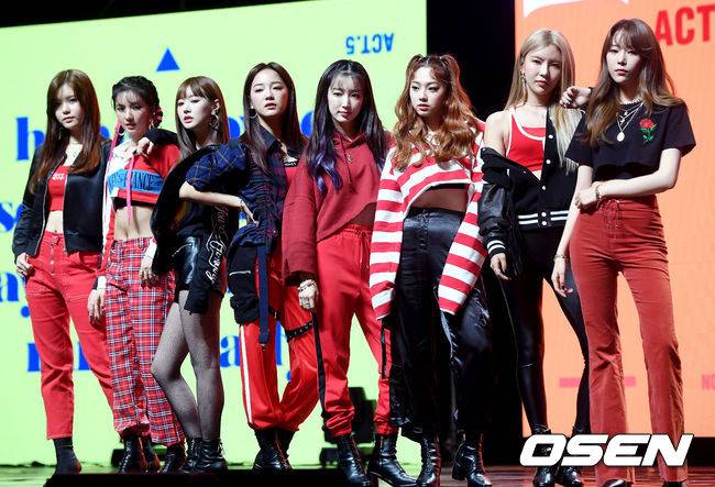 [OSEN=이동해 기자]걸그룹 구구단 참석하고 있다. / eastsea@osen.co.kr