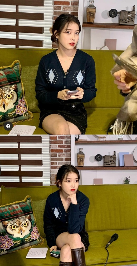 Singer IU has revealed its current status.The IU posted daily photos on its social media on Thursday.In the open photo, IU created a natural yet lovely atmosphere with mini skirt, knit cardigan and boots styling.On the other hand, the IU recently collected a topic that it was known that it donated 100 million won for Christmas.