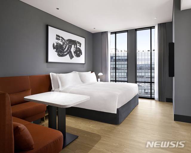 [서울=뉴시스]그래비티 서울 판교 '비지니스 디럭스 룸'