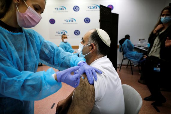 이스라엘 ㅋ로나 백신 접종.로이터뉴스1