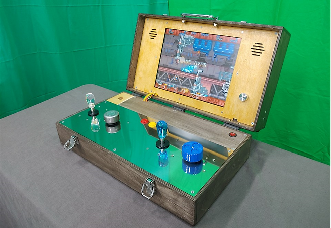 (로스트월드. 오리지널 기판과 오리지널 컨트롤러로 만들어진 최상의 합작품이다..대단하다!) / 콜플님 사진 제공