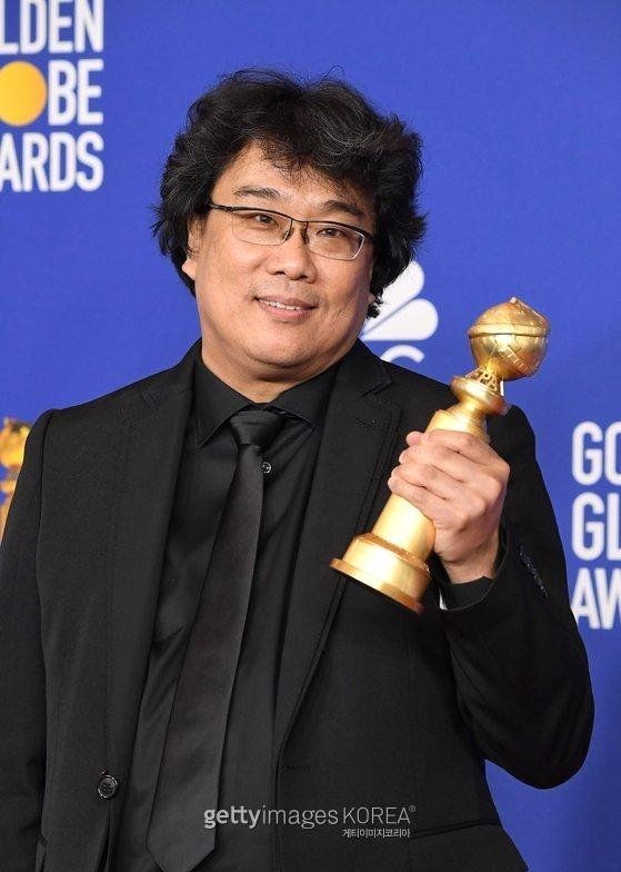 지난 1월 골든글로브 시상식에서 최우수외국어영화상을 수상한 '기생충' 봉준호 감독.