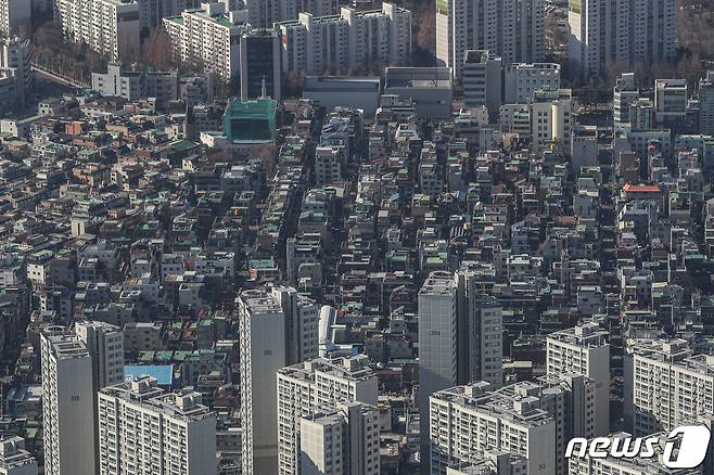 서울의 한 주거 밀집 지역의 모습.© News1 성동훈 기자
