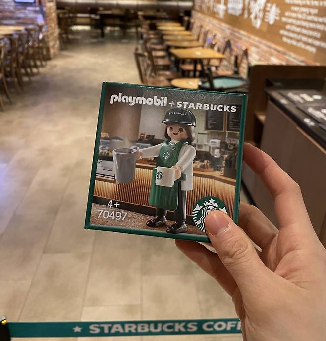 Starbucks Playmobil (Jo He-rim/The Korea Herald)