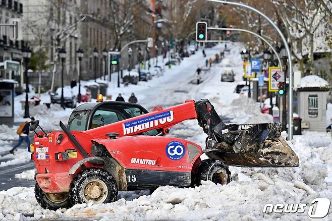 스페인에 50년만에 기록적인 대폭설이 내렸다. © AFP=뉴스1