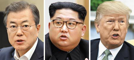 (왼쪽부터)문재인 대통령, 김정은 북한 노동당 위원장, 도널드 트럼프 미국 대통령