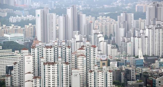 Apartment buildings in Gangnam, southern Seoul (Yonhap)