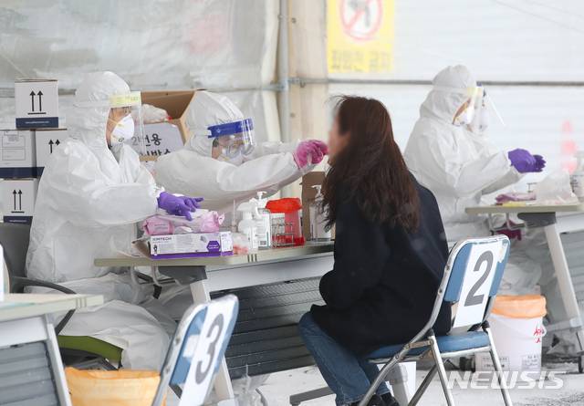 코로나19 선별진료소, 제주시보건소 주차장