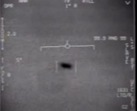 지난해 4월 미 국방부가 공개한 'UFO 비디오' 3건