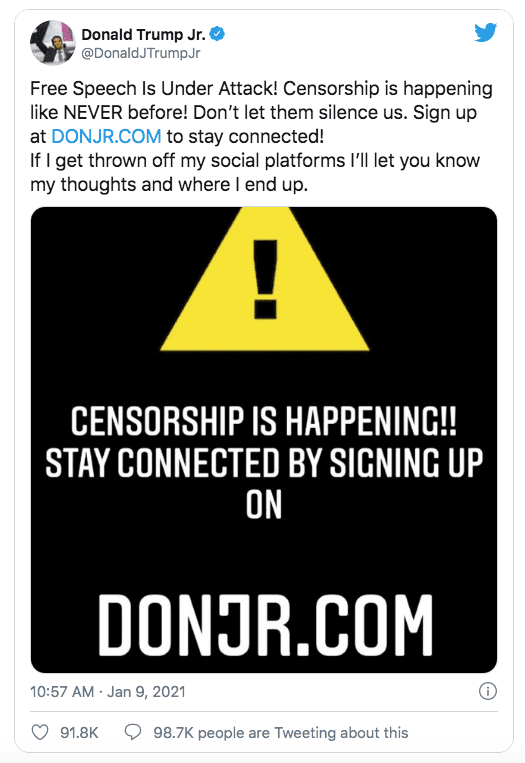 도널드 트럼프 대통령으 트위터의 차단 조치 이후 언론 자유가 공격받고 있다고 주장했다.